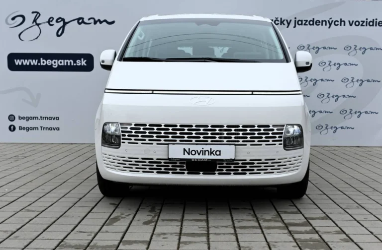 Hyundai Staria 1,6T-GDi HEV Premium 9S 4x2 6AT | Begam Trnava