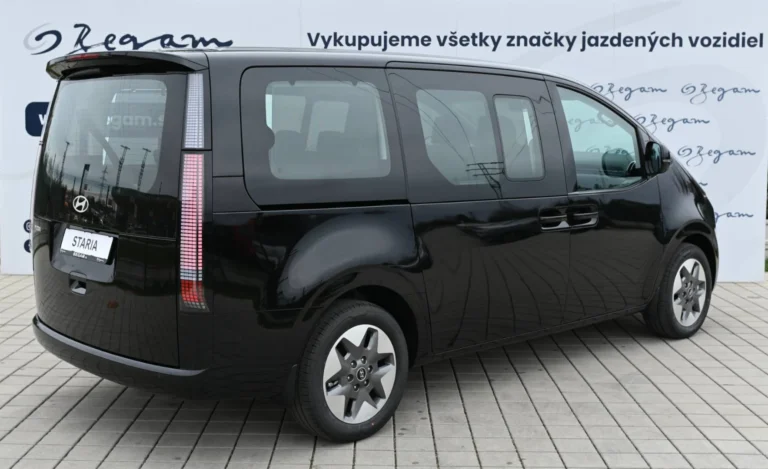 Hyundai Staria 1,6T-GDi HEV Premium 9S 4x2 6AT | Begam Trnava
