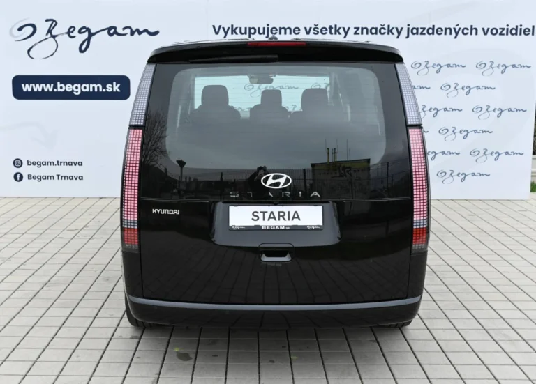 Hyundai Staria 1,6T-GDi HEV Premium 9S 4x2 6AT | Begam Trnava