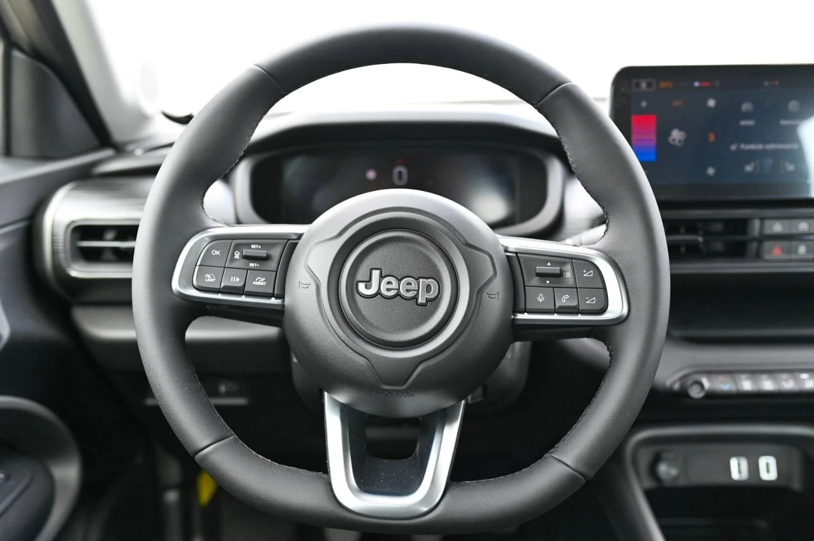 Jeep Avenger 1.2 GSE T3 Longitude + | Begam Trnava
