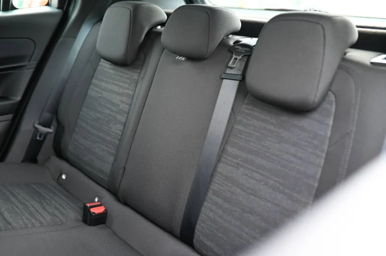 Jeep Avenger 1.2 GSE T3 Longitude + | Begam Trnava
