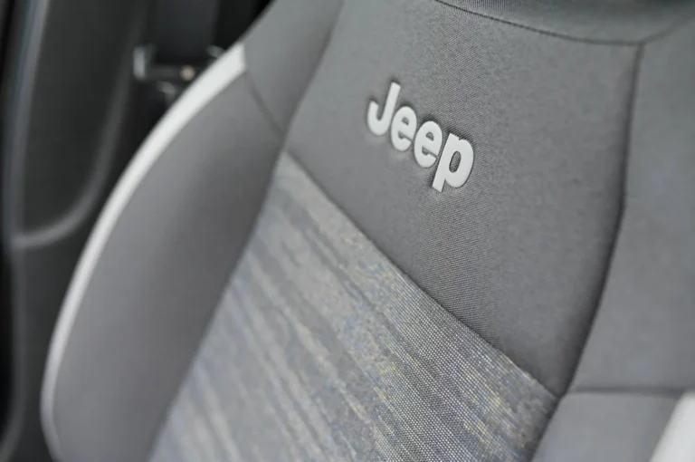 Jeep Avenger 1.2 GSE T3 Longitude | Begam Trnava