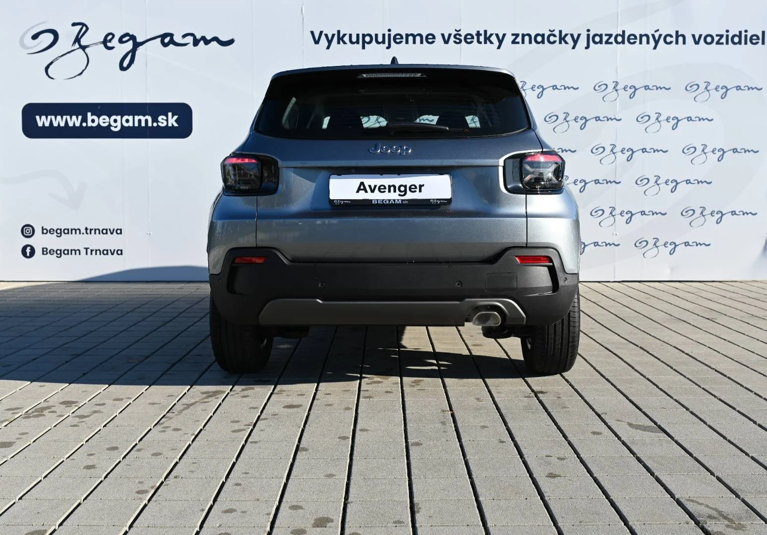 Jeep Avenger 1.2 GSE T3 Longitude | Begam Trnava