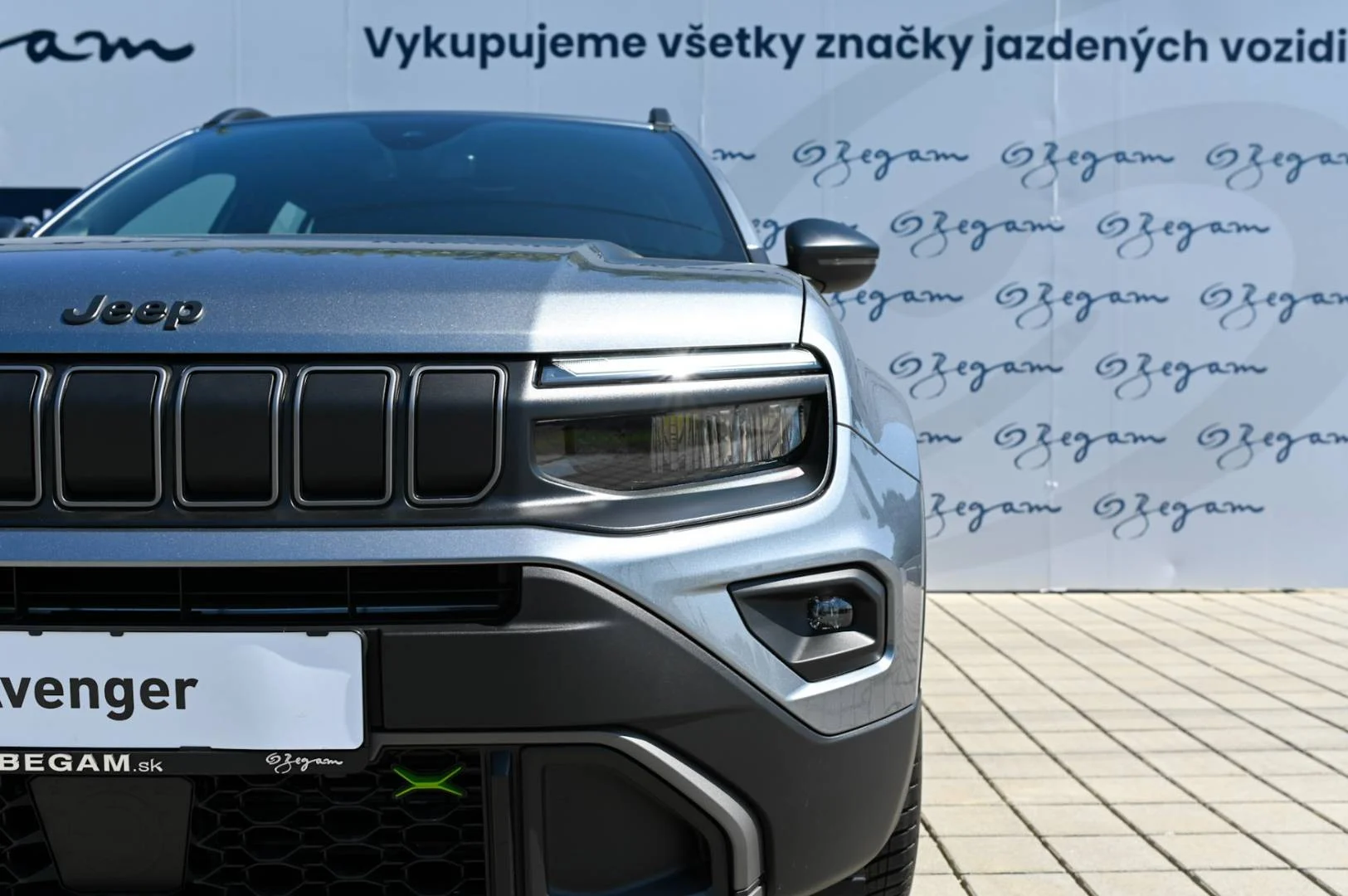 Jeep Avenger 1.2 T e-Hybrid 6DCT UPLAND 4xe | Begam Trnava
