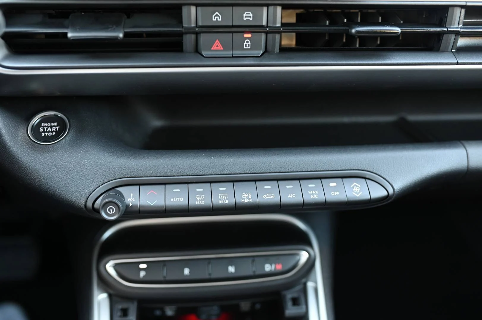 Jeep Avenger 1.2 T e-Hybrid Summit A/T | Begam Trnava