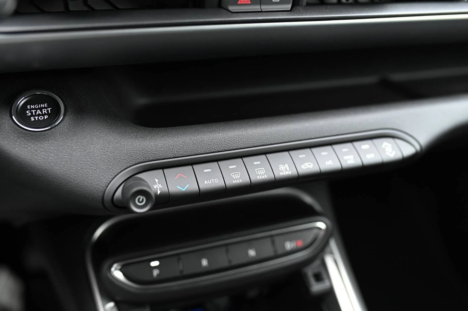 Jeep Avenger 1.2 T e-Hybrid Summit A/T | Begam Trnava