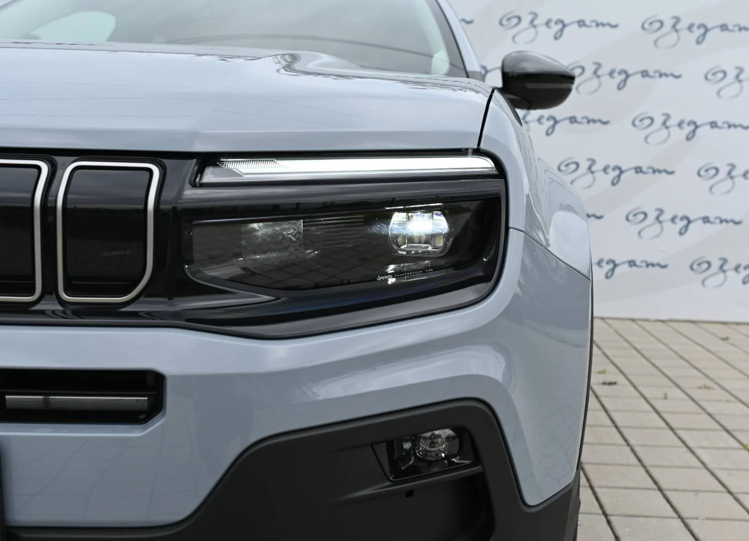Jeep Avenger 1.2 T e-Hybrid Summit A/T | Begam Trnava