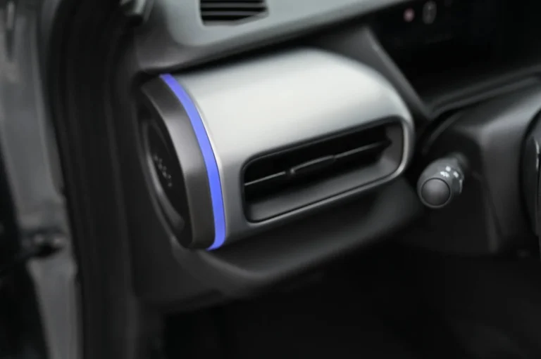 Jeep Avenger Elektro 54 kWh SUMMIT | Begam Trnava