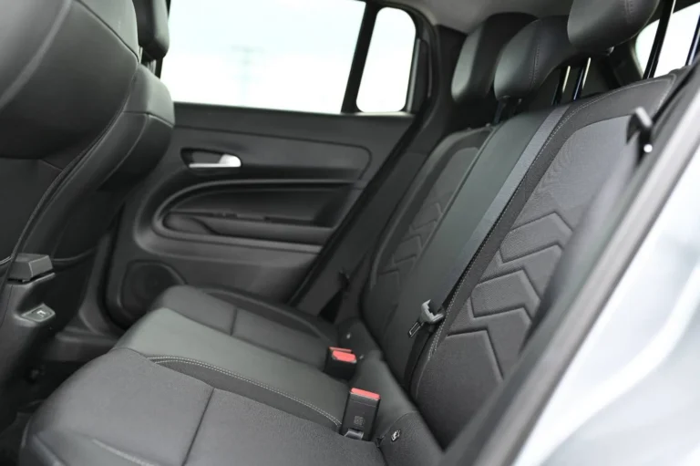 Jeep Avenger Elektro 54 kWh SUMMIT | Begam Trnava