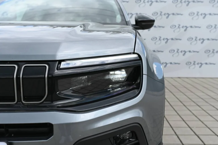 Jeep Avenger Elektro 54 kWh SUMMIT | Begam Trnava
