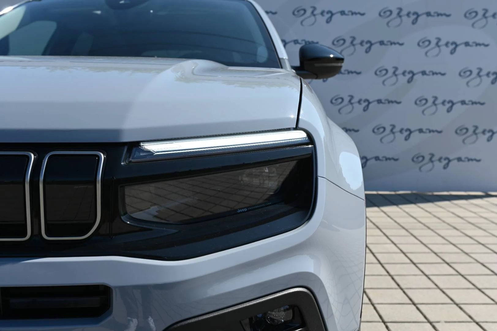 Jeep Avenger Elektro 54 kWh SUMMIT + | Begam Trnava