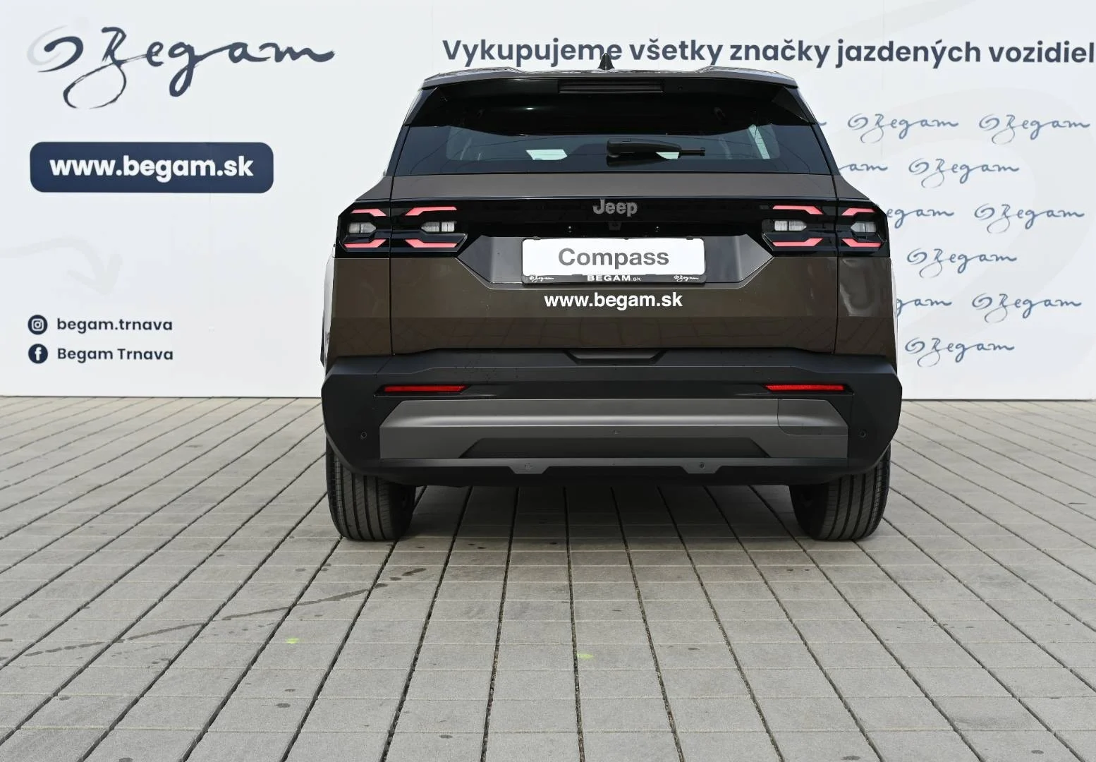 Jeep Compass 1.2T e-Hybrid Altitude 145K 6-EDCT | Begam Trnava