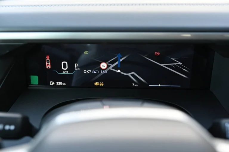 Jeep Compass 1.2T e-Hybrid FIRST EDITION 145K 6-EDCT | Begam Trnava
