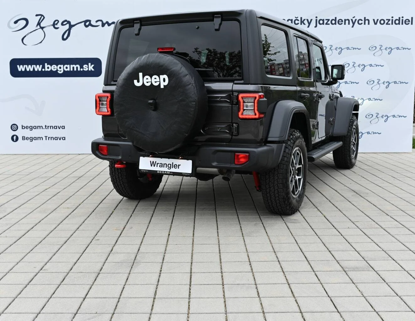 Jeep Wrangler RUBICON 2.0 TURBO 272k 8AT 4WD | Begam Trnava