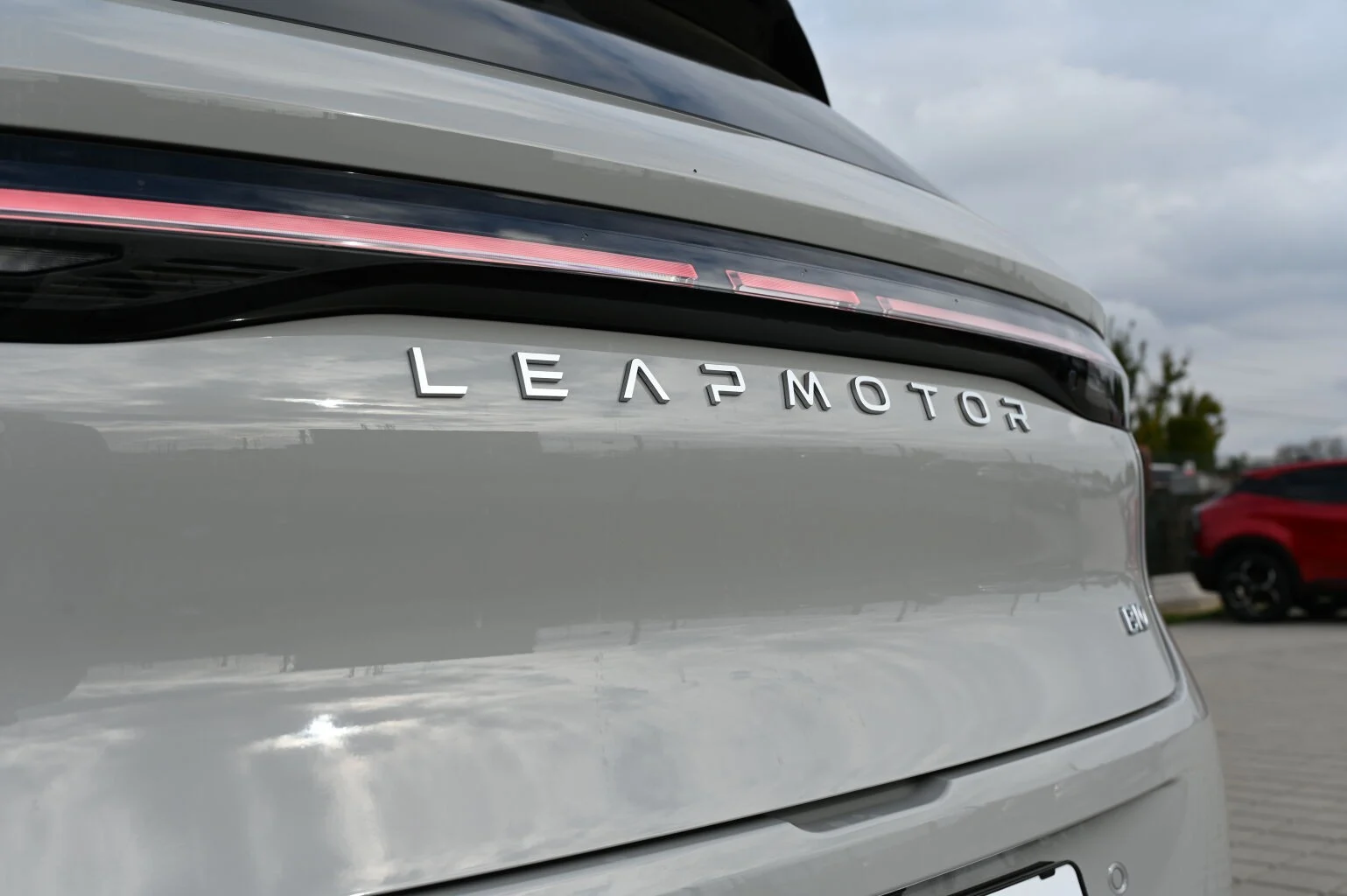 Leapmotor B10 Design Max 217k 67,1 kWh | Begam Trnava