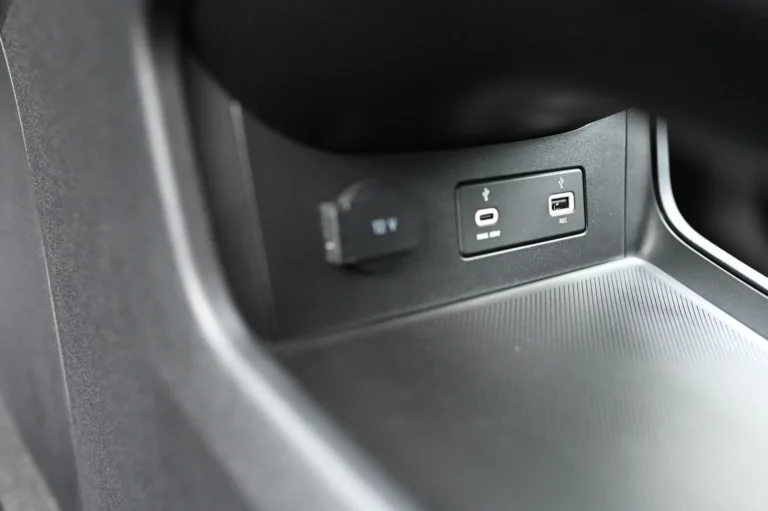 Leapmotor C10 REEV Design  215k 28,4 kWh | Begam Trnava