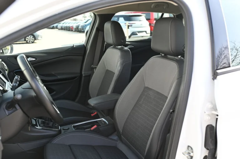 Opel Astra Sports Tourer SPORTS TOURER+ | Begam Trnava