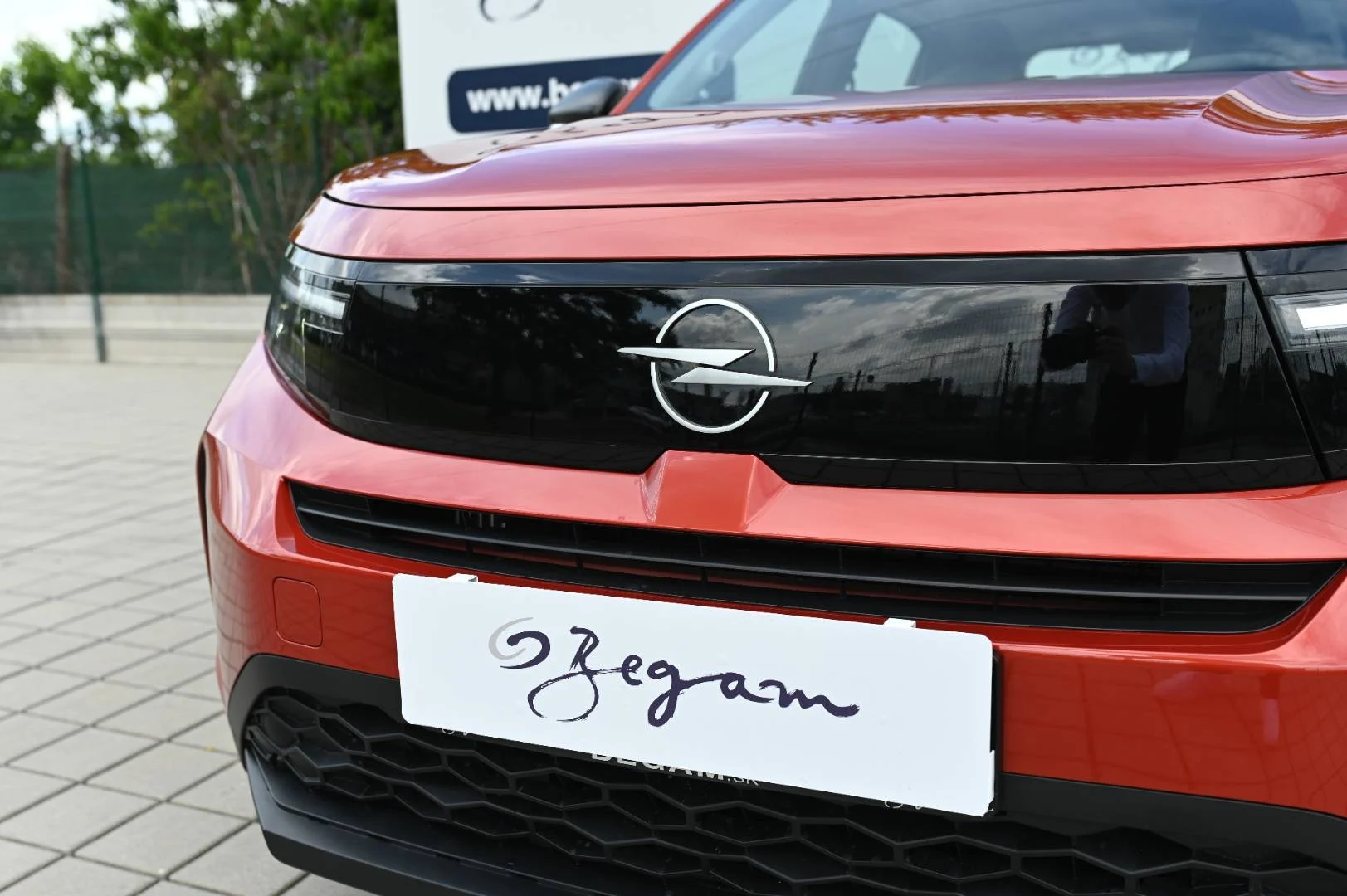 Opel Frontera EDITION HYBRID 48V 145k e-DCT6 | Begam Trnava
