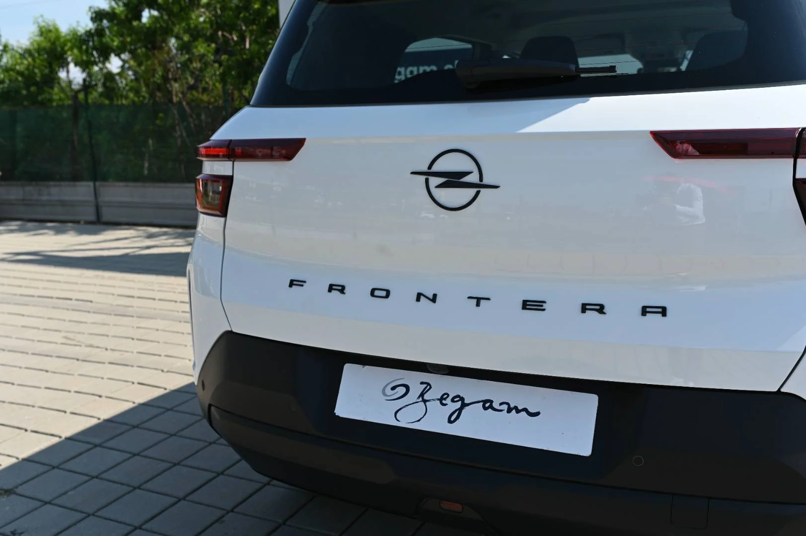 Opel Frontera EDITION HYBRID 48V 145k e-DCT6 | Begam Trnava
