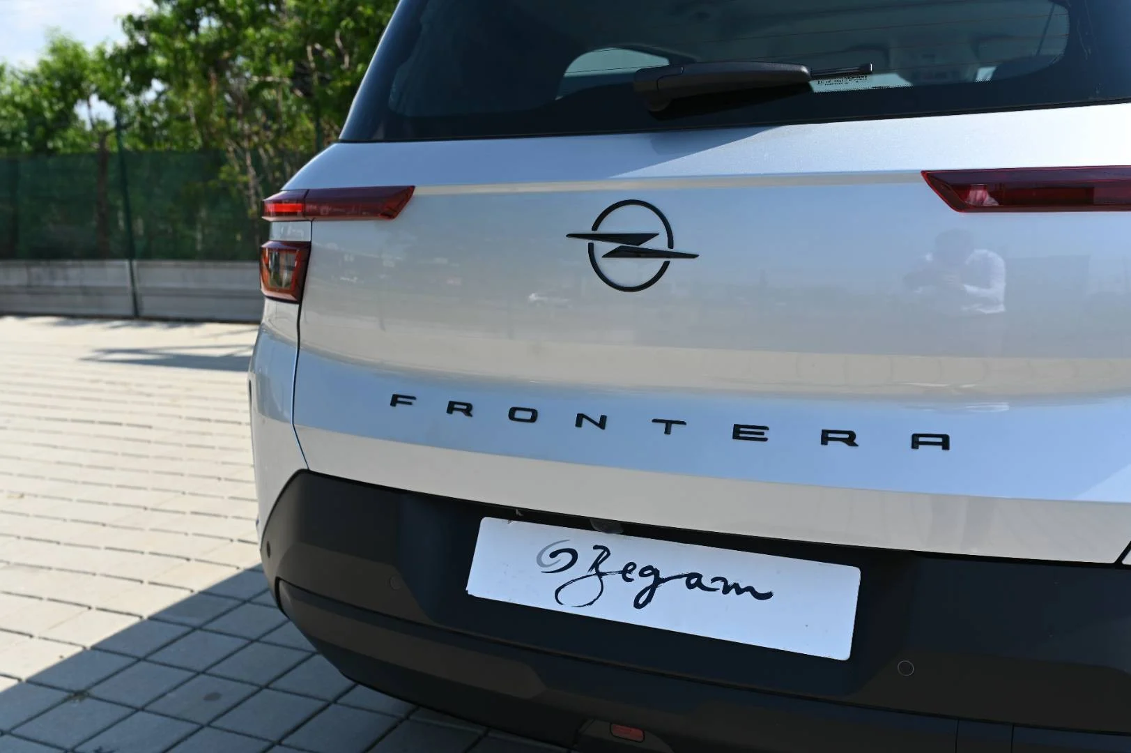 Opel Frontera EDITION HYBRID 48V 145k e-DCT6 | Begam Trnava