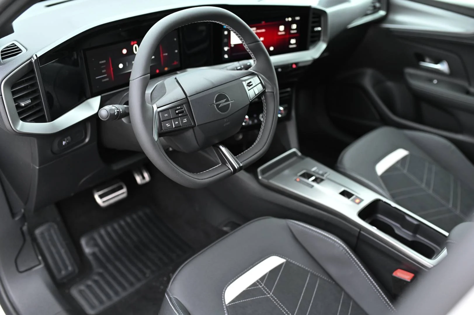 Opel Mokka GS Hybrid 48V eDCT 6 automat | Begam Trnava