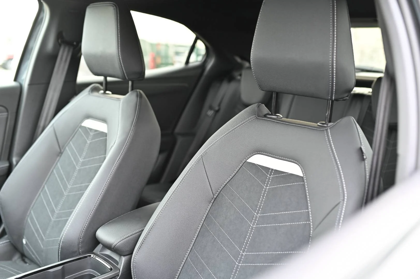 Opel Mokka GS Hybrid 48V eDCT 6 automat | Begam Trnava