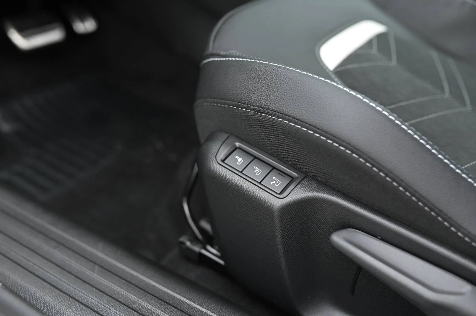Opel Mokka GS Hybrid 48V eDCT 6 automat | Begam Trnava