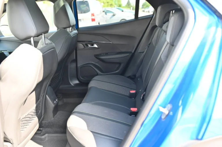 Peugeot 2008 1.5 BlueHDi 130 GT EAT8 | Begam Trnava