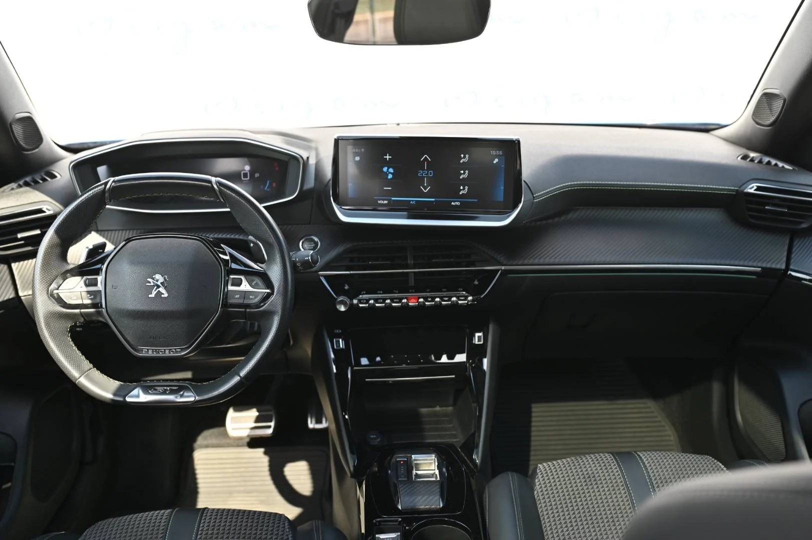 Peugeot 2008 1.5 BlueHDi 130 GT EAT8 | Begam Trnava