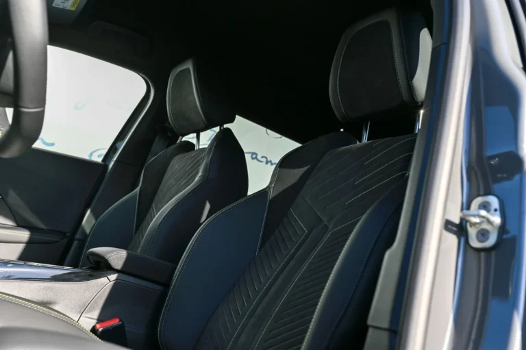 Peugeot 2008 GT Hybrid 145k e-DCS6 MHEV | Begam Trnava
