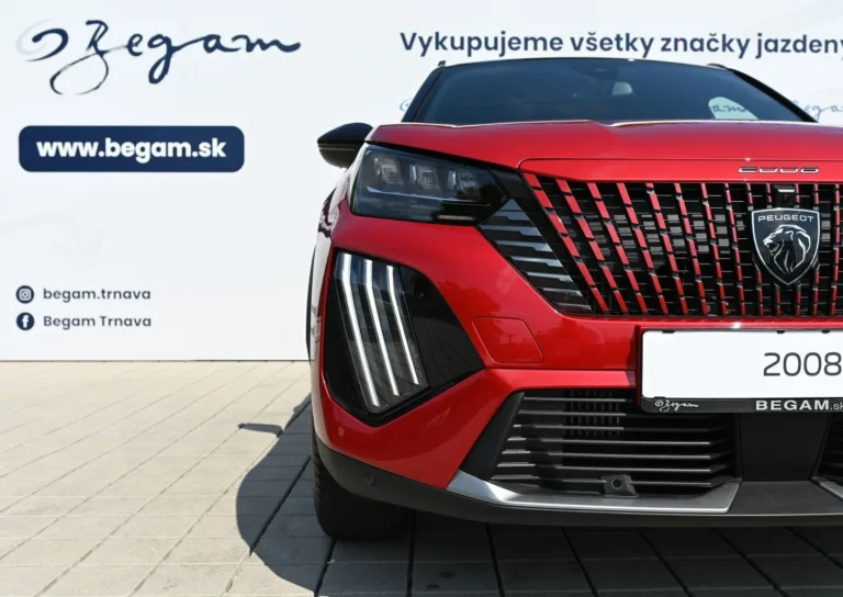Peugeot 2008 GT  Hybrid 145k e-DCS6 MHEV | Begam Trnava