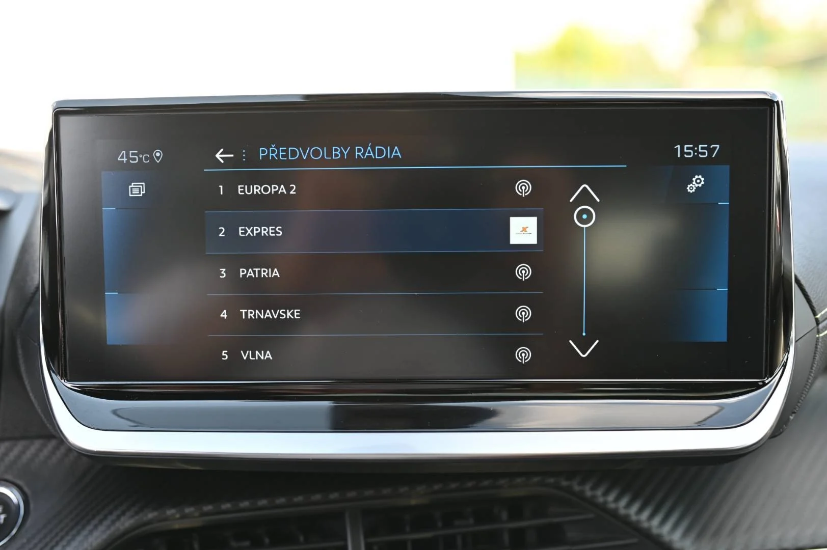 Peugeot 2008 GT M6 | Begam Trnava