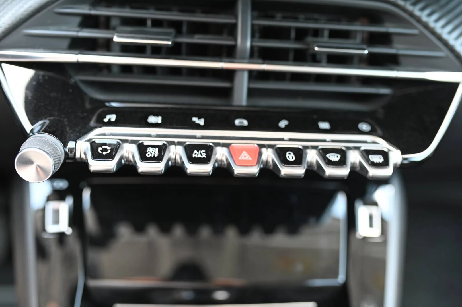 Peugeot 208 e- Allure Pack | Begam Trnava
