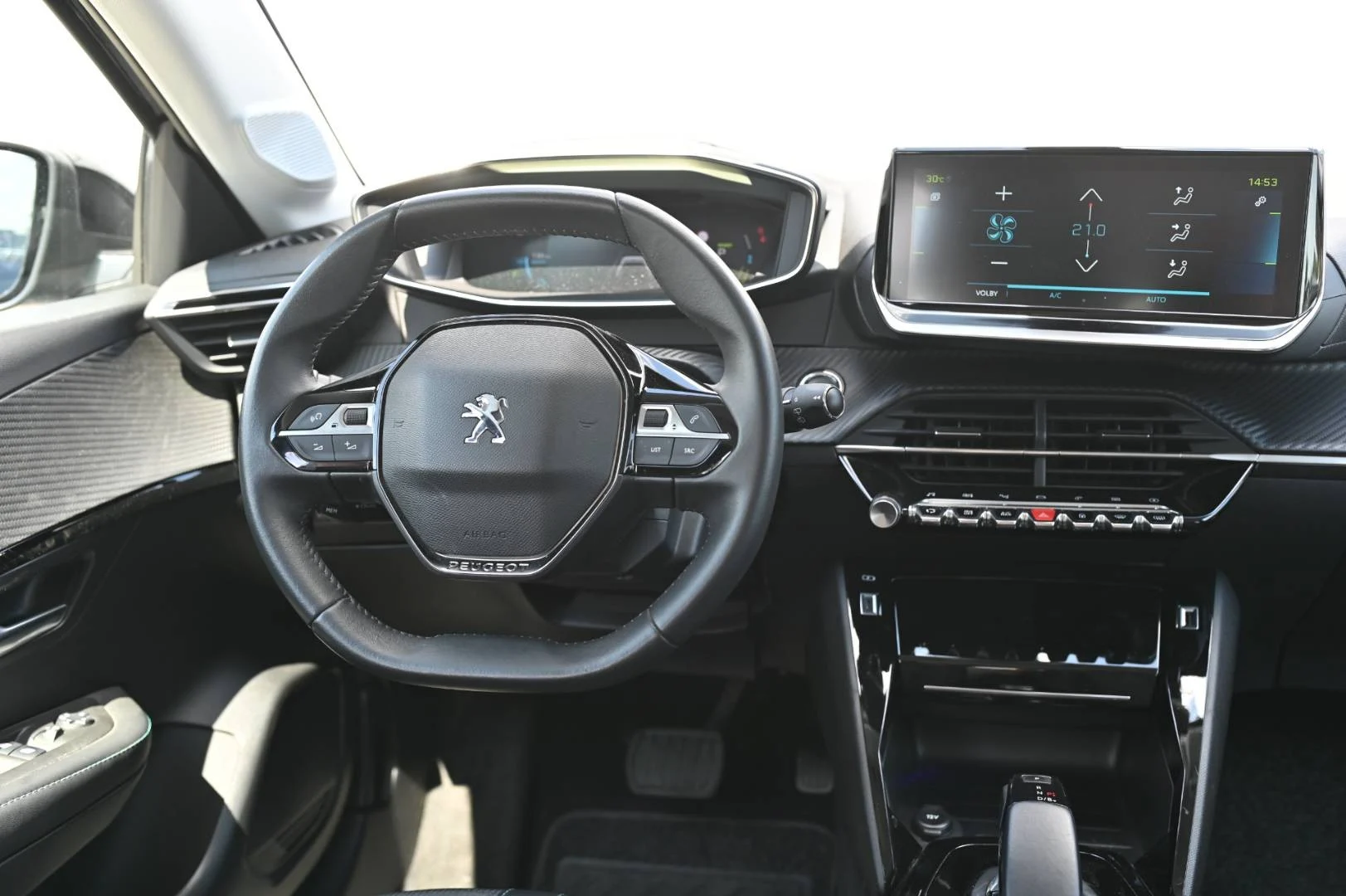 Peugeot 208 e- Allure Pack | Begam Trnava