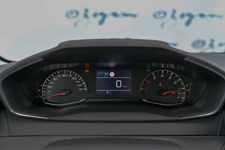 Peugeot 208 STYLE TURBO 100k BVM6 | Begam Trnava
