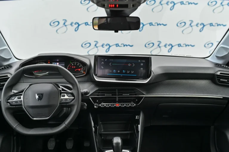 Peugeot 208 STYLE TURBO 100k BVM6 | Begam Trnava