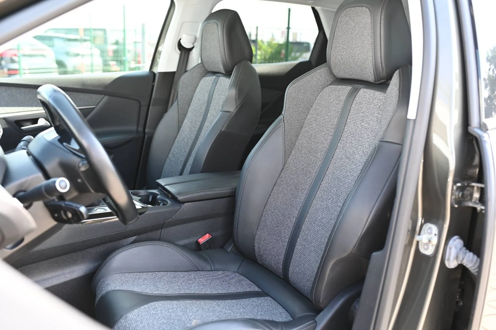 Peugeot 3008 Allure 6MT | Begam Trnava