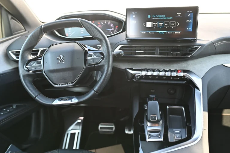 Peugeot 3008 GT 1,2 96kw | Begam Trnava
