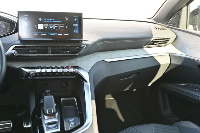 Peugeot 3008 GT 1,2 96kw | Begam Trnava