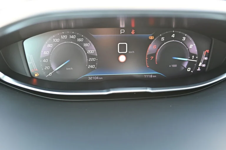 Peugeot 3008 GT 1,2 96kw | Begam Trnava