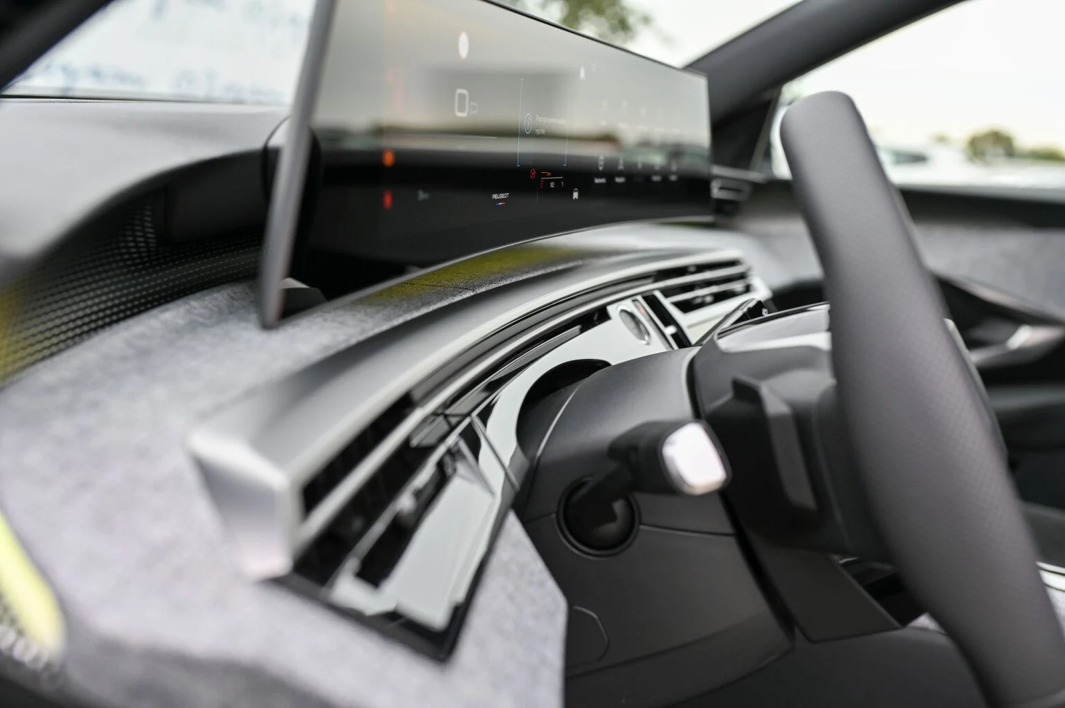 Peugeot 3008 GT Hybrid 145k e-DCS6 (MHEV) | Begam Trnava