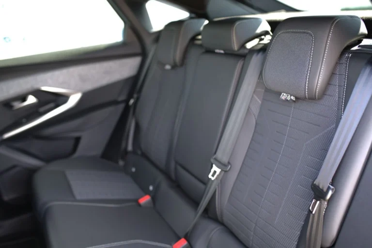 Peugeot 3008 GT Hybrid 145k e-DCS6 (MHEV) | Begam Trnava