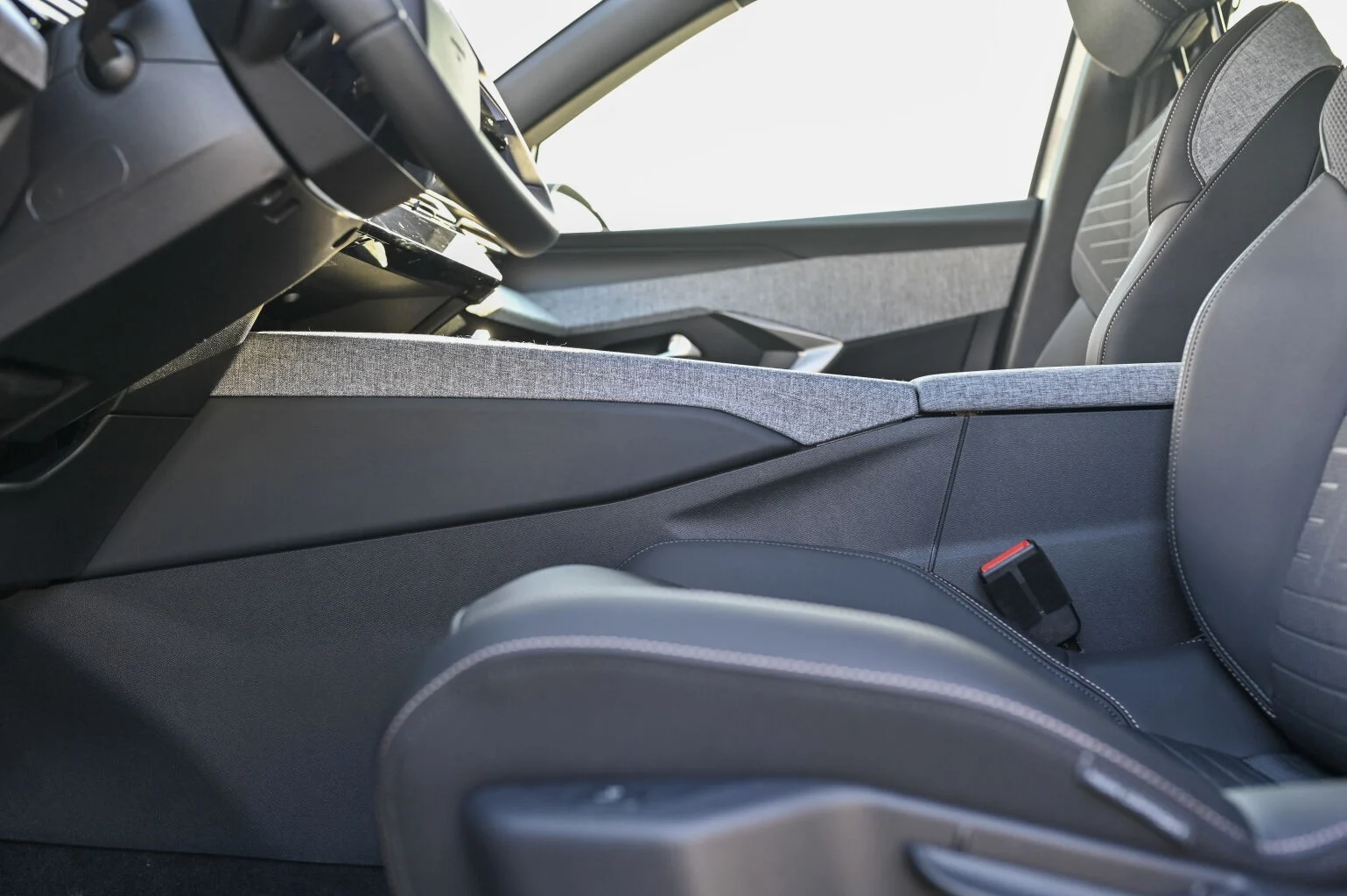Peugeot 3008 GT Hybrid 145k e-DCS6 (MHEV) | Begam Trnava
