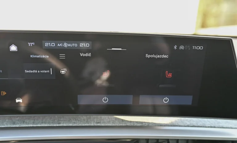 Peugeot 3008 GT Hybrid 145k e-DCS6 (MHEV) | Begam Trnava