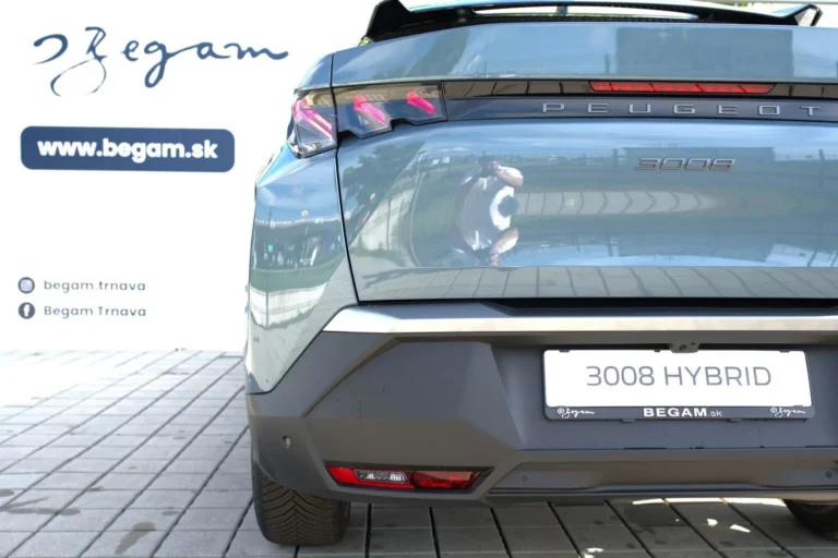 Peugeot 3008 GT Hybrid 145k e-DCS6 (MHEV) | Begam Trnava