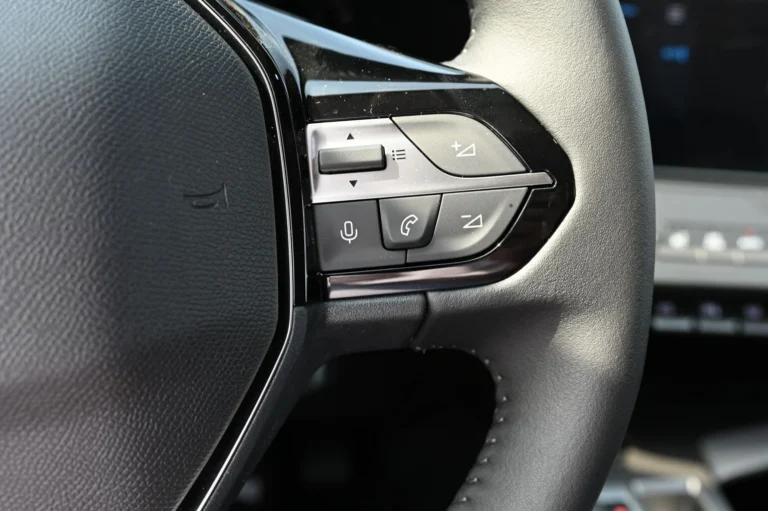 Peugeot 308 SW ALLURE BlueHDi 130k EAT8 | Begam Trnava