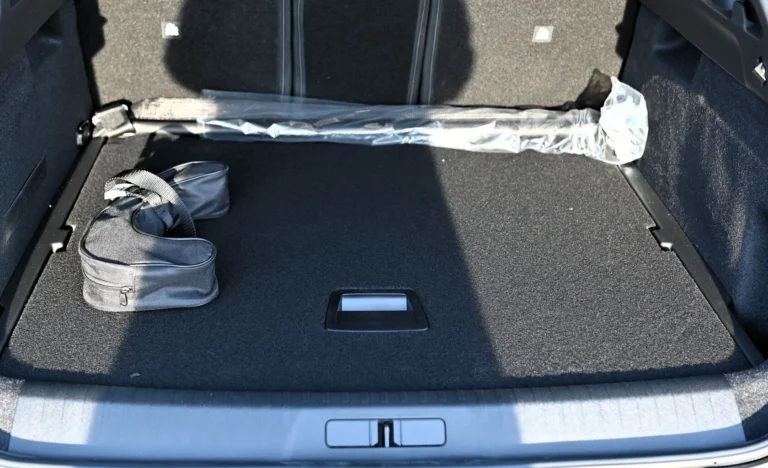 Peugeot 308 SW ALLURE Hybrid 145k e-DCS6 (MHEV) | Begam Trnava