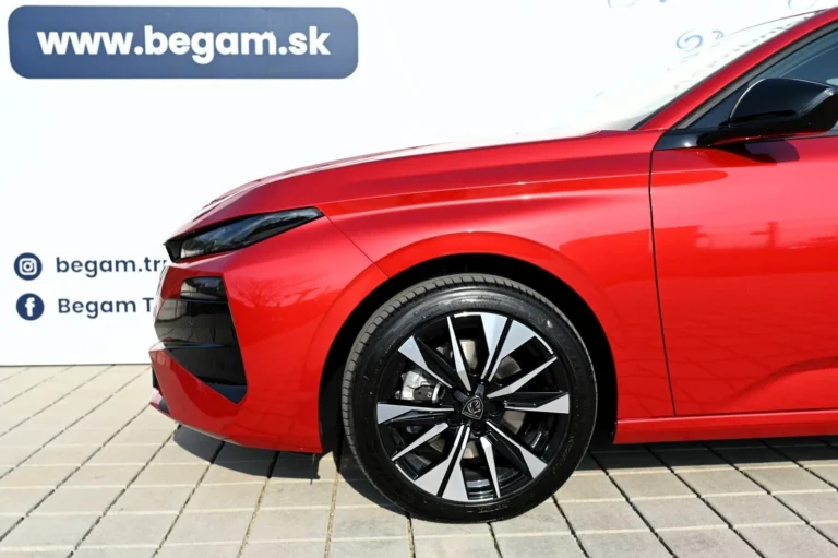 Peugeot 308 SW ALLURE Hybrid 145k e-DCS6 (MHEV) | Begam Trnava