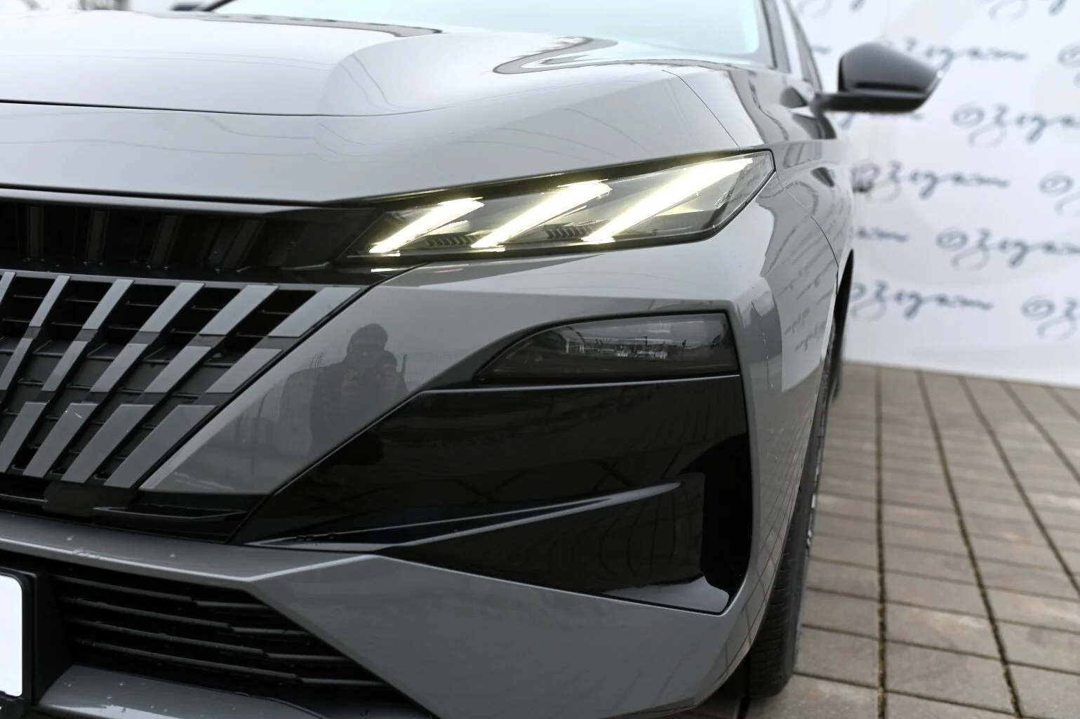 Peugeot 308 SW ALLURE Hybrid 145k e-DCS6 (MHEV) | Begam Trnava