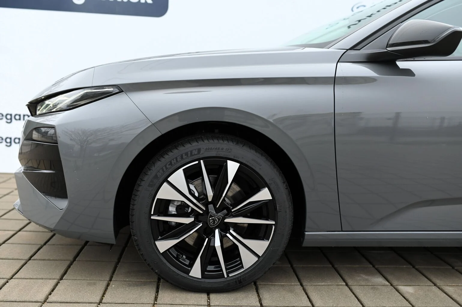 Peugeot 308 SW ALLURE Hybrid 145k e-DCS6 (MHEV) | Begam Trnava
